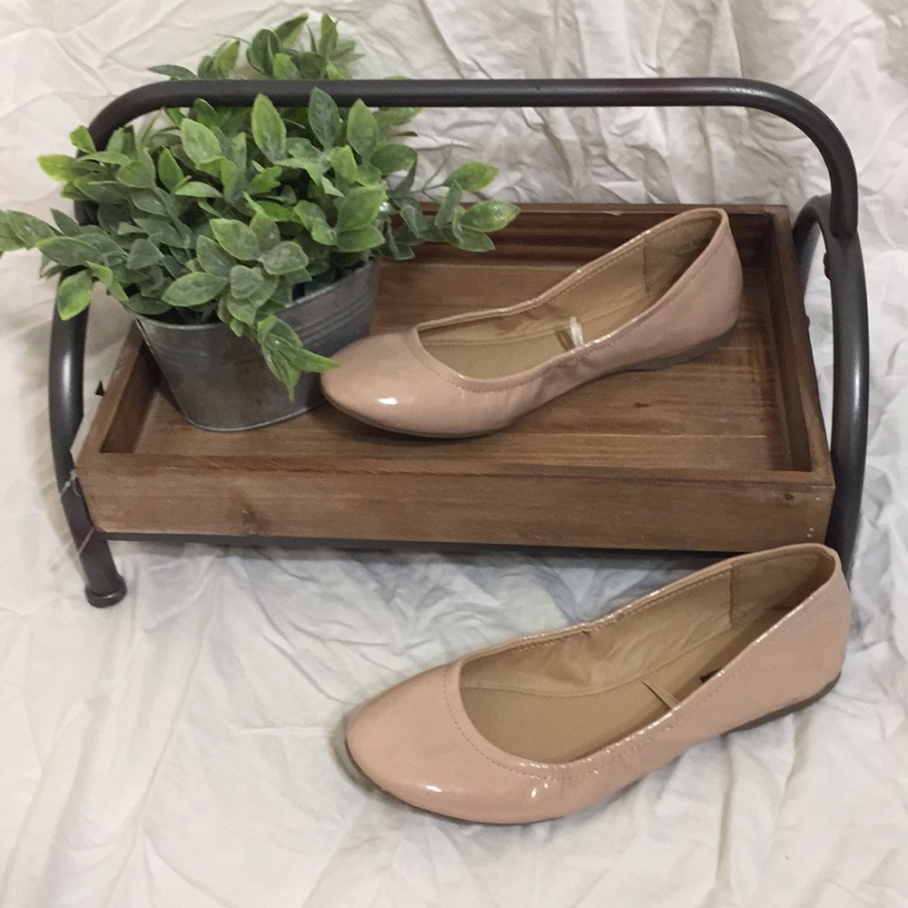 Blush/Nude Forever 21 Ballet Flats